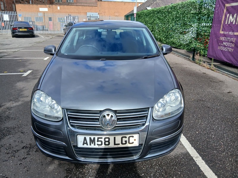 Used Volkswagen Jetta 2009 for sale - 76192758: Photo 2