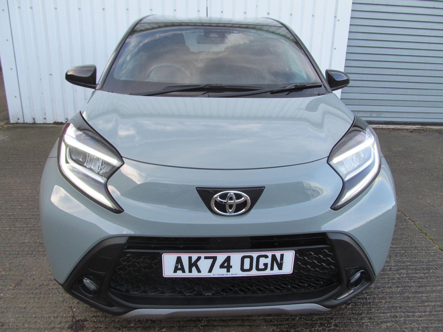 Used Toyota Aygo X 2024 for sale - 76998932: Photo 2