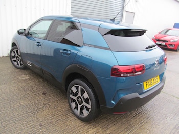 Used Citroen C4 Cactus 2018 for sale - 76832202: Photo