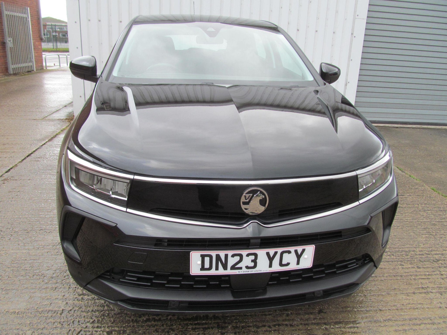 Used Vauxhall Grandland 2023 for sale - 76993648: Photo 2