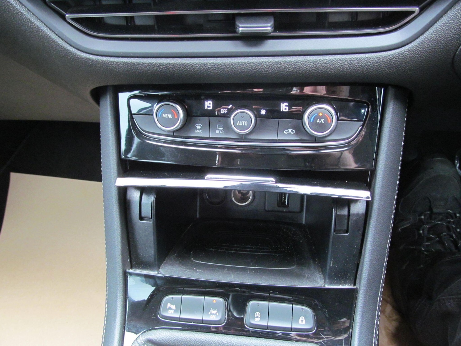 Used Vauxhall Grandland 2023 for sale - 76993648: Photo 23