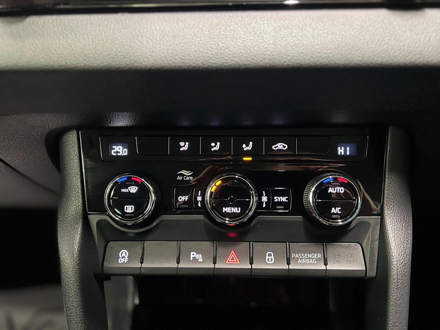 Used Skoda Karoq 2019 for sale - 77802071: Photo 34