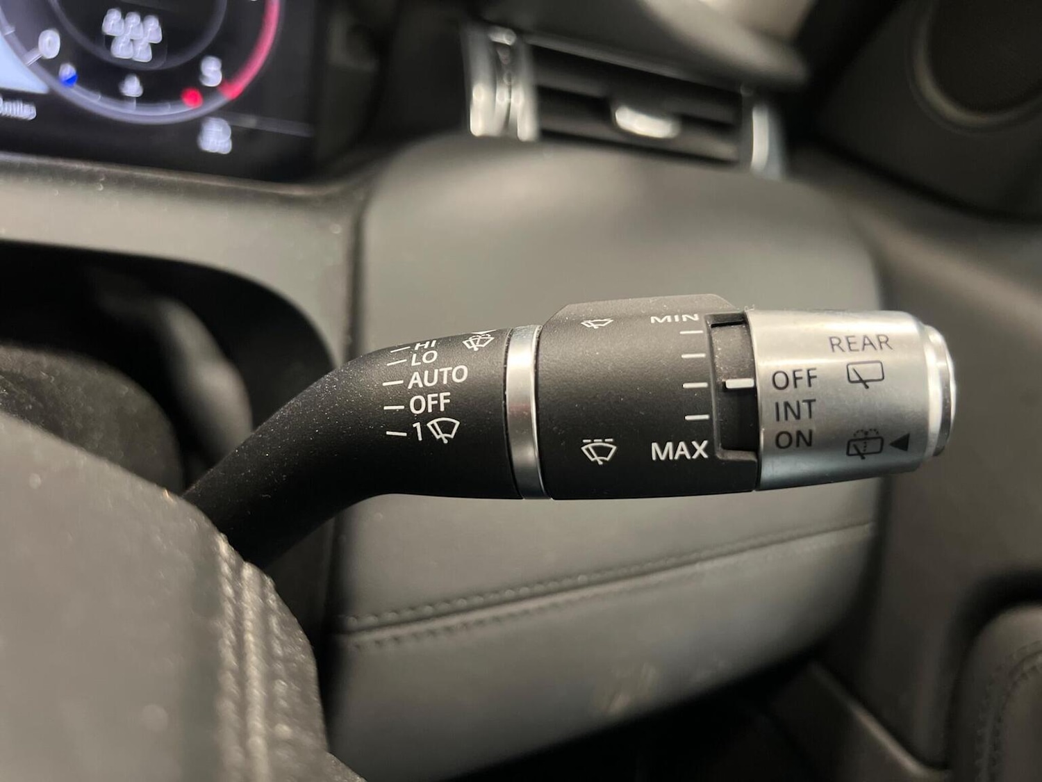 Used Land Rover Discovery Sport 2019 for sale - 77802065: Photo 32