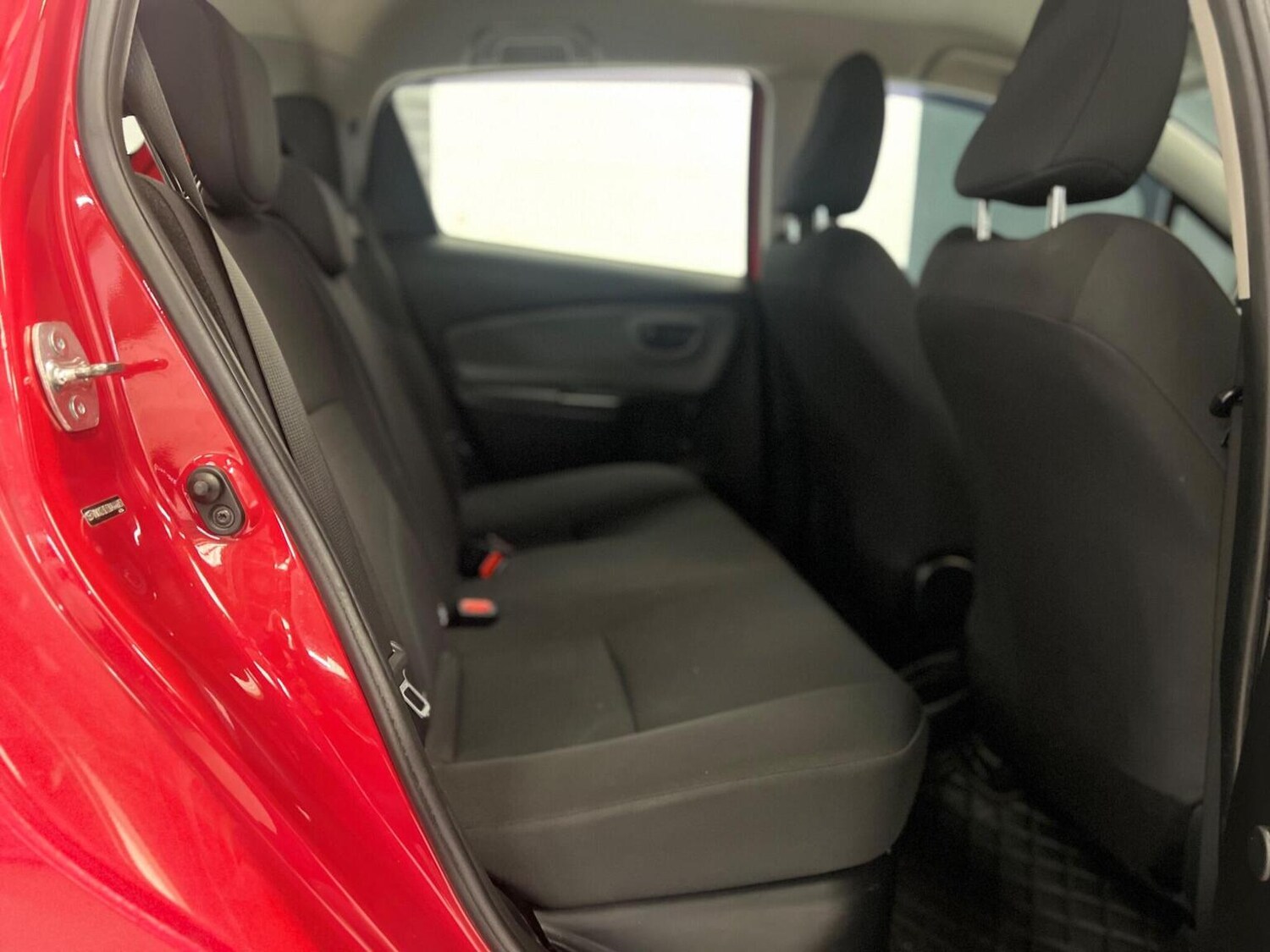 Used Toyota Yaris 2018 for sale - 77802064: Photo 20