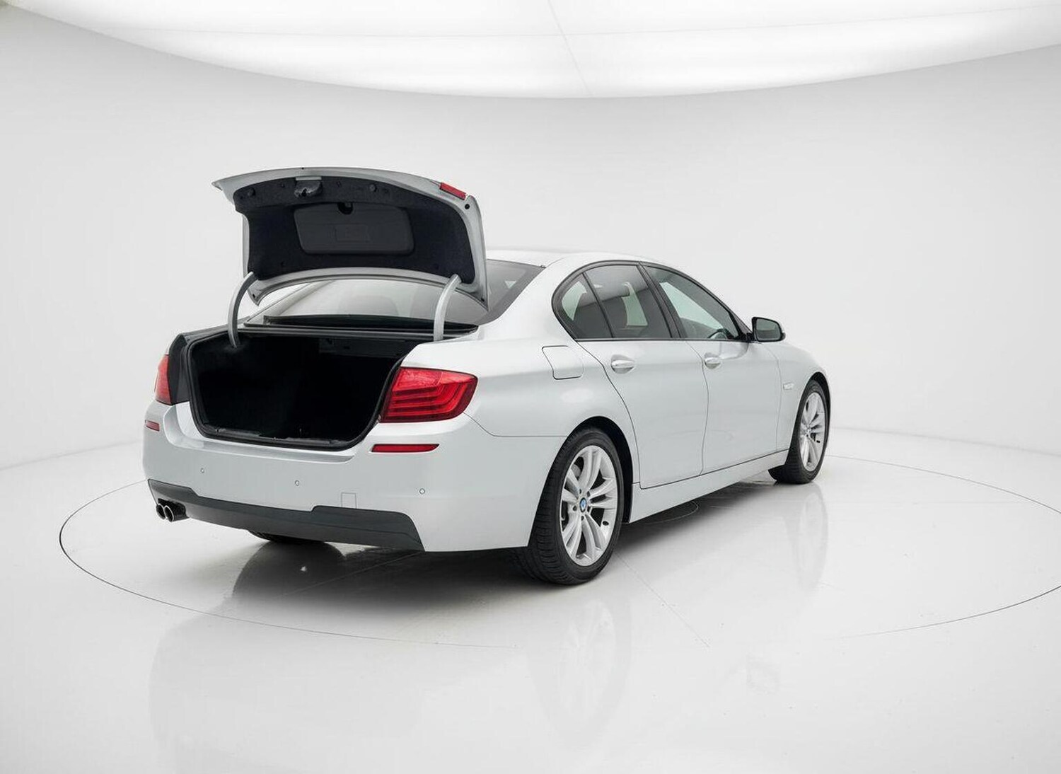 Used BMW 5 Series 2016 for sale - 77802061: Photo 16