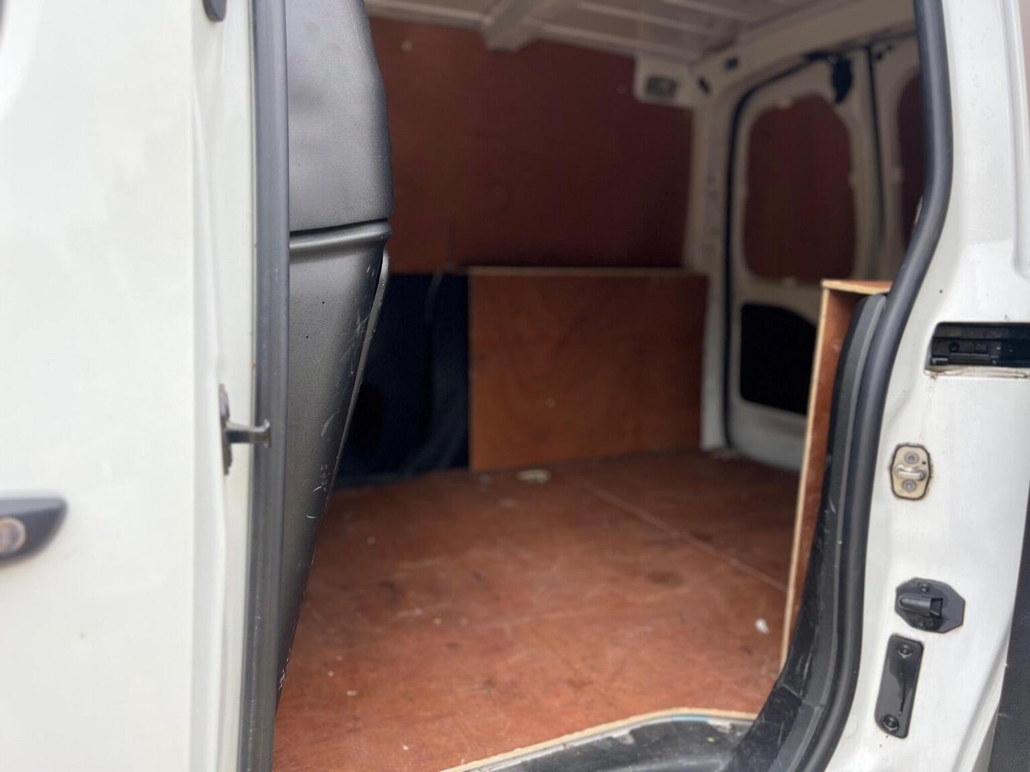 Used Peugeot Partner 2021 for sale - 78011329: Photo 38