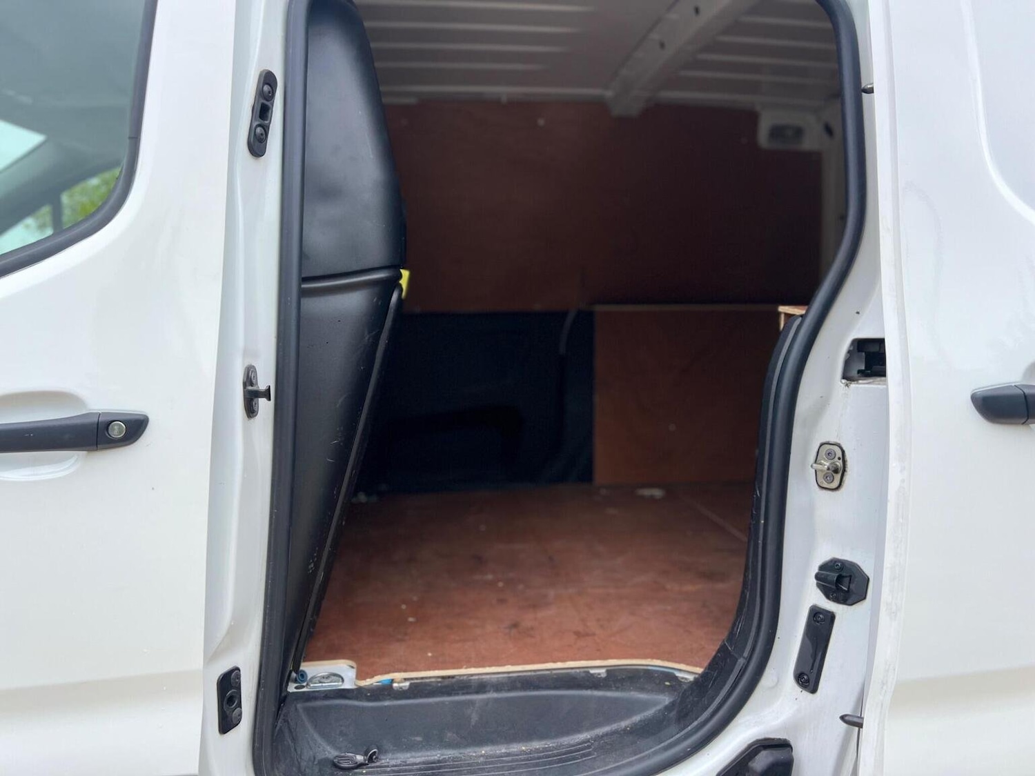 Used Peugeot Partner 2021 for sale - 77802070: Photo 37