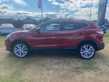 Used Nissan Qashqai 2016 for sale - 79586048: Photo