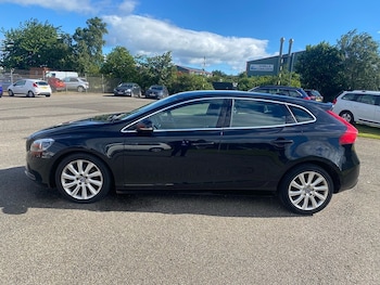 Used Volvo V40 2014 for sale - 79082567: Photo