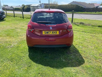 Used Peugeot 208 2017 for sale - 78501742: Photo