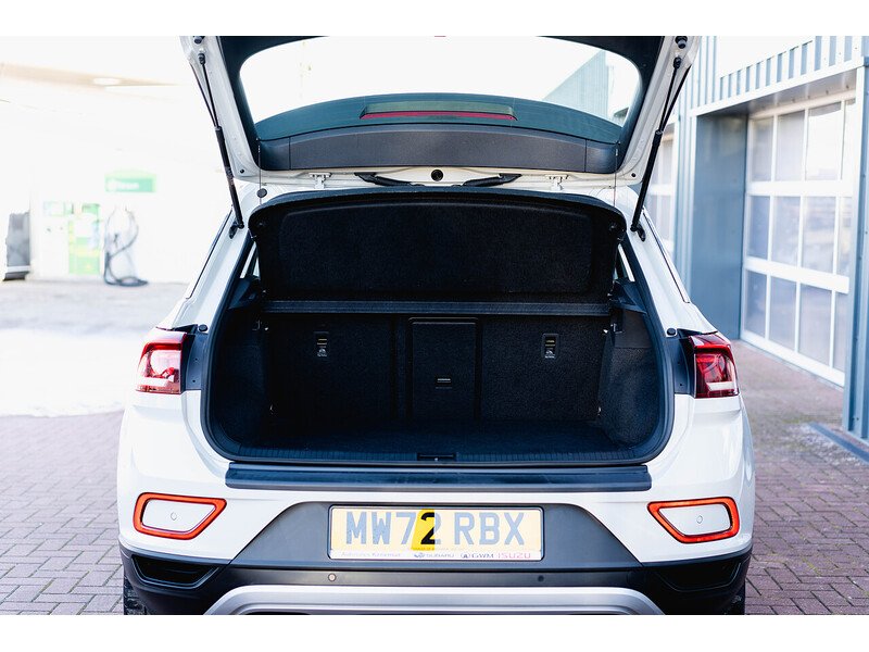 Used Volkswagen T-Roc 2022 for sale - 77685052: Photo 23