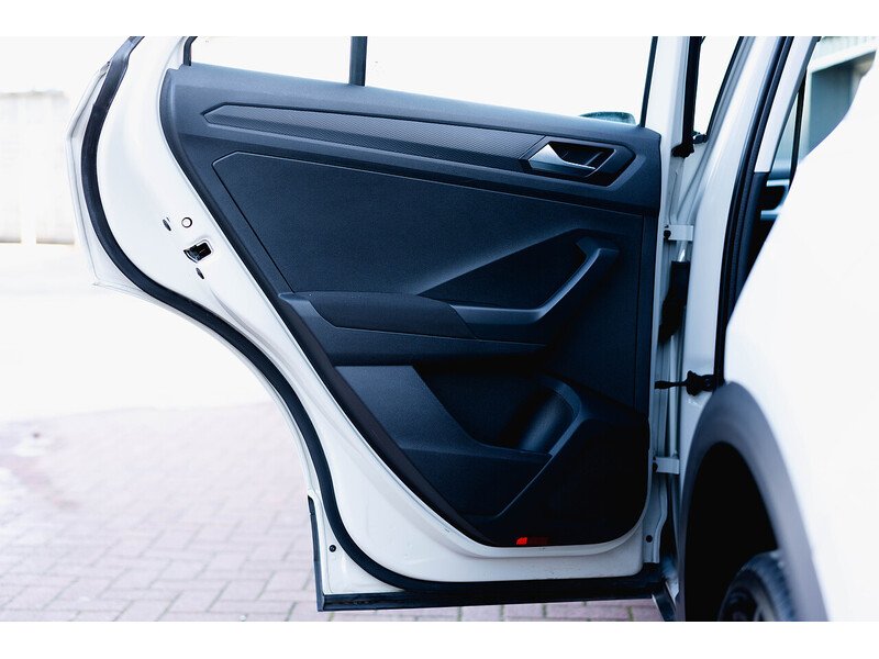 Used Volkswagen T-Roc 2022 for sale - 77685052: Photo 24