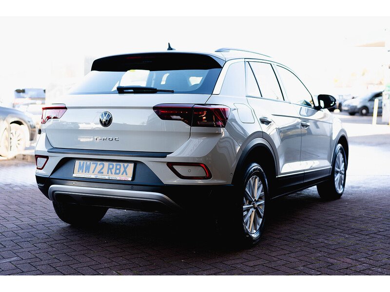 Used Volkswagen T-Roc 2022 for sale - 77685052: Photo 8
