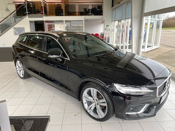 Used Volvo V60 2018 for sale - 77821862: Photo