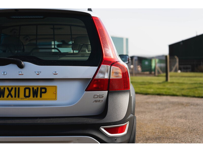 Used Volvo XC70 2011 for sale - 77974515: Photo 14