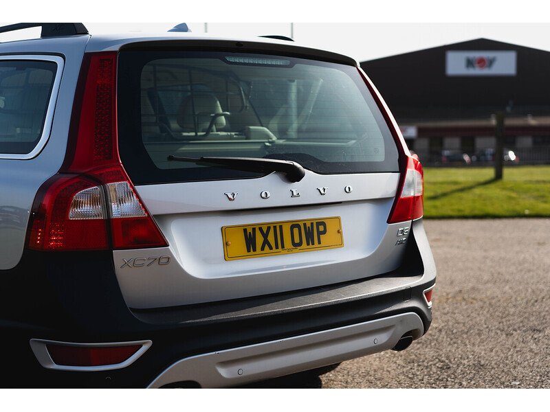 Used Volvo XC70 2011 for sale - 77974515: Photo 15