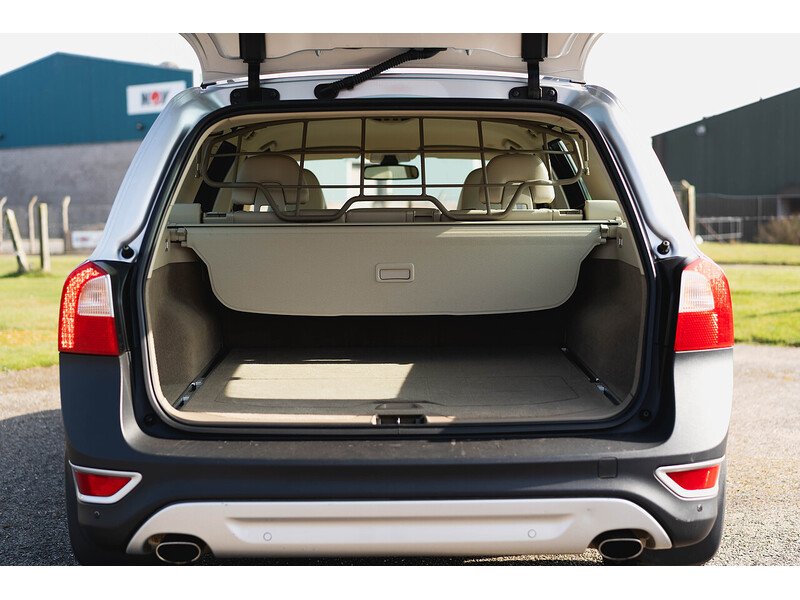 Used Volvo XC70 2011 for sale - 77974515: Photo 23