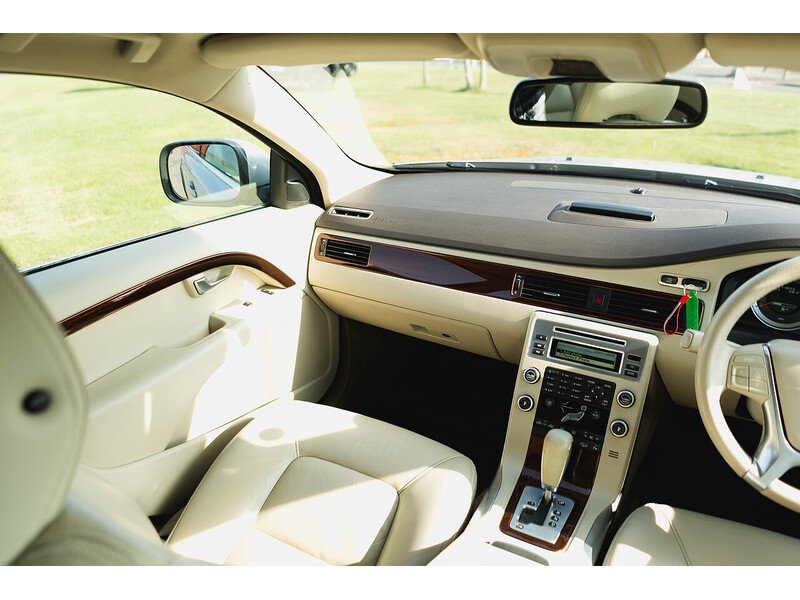 Used Volvo XC70 2011 for sale - 77974515: Photo 30