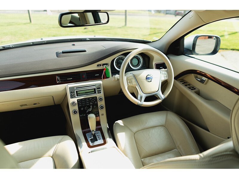 Used Volvo XC70 2011 for sale - 77974515: Photo 31