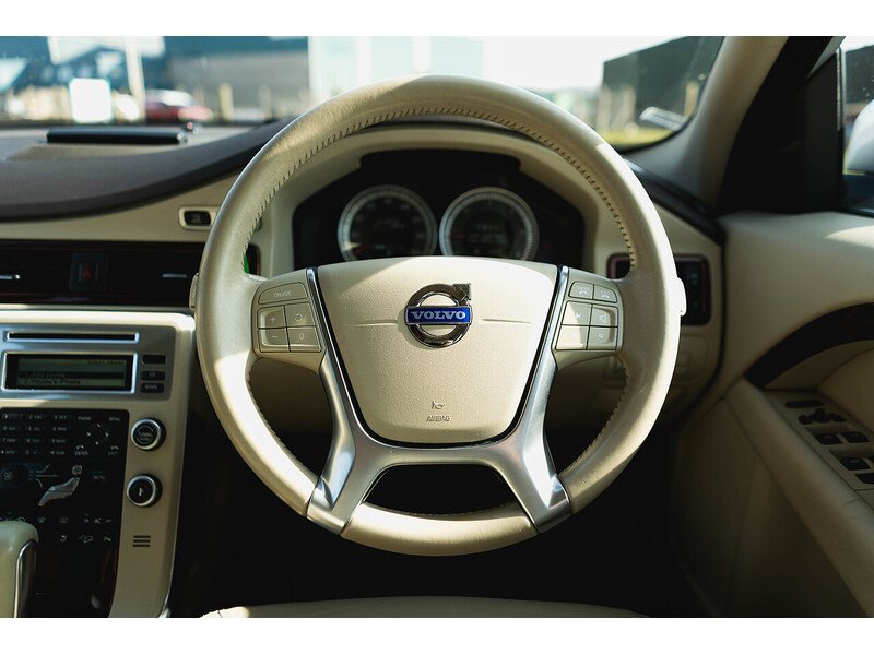 Used Volvo XC70 2011 for sale - 77974515: Photo 32