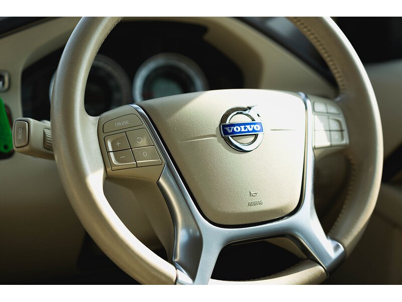 Used Volvo XC70 2011 for sale - 77974515: Photo 34