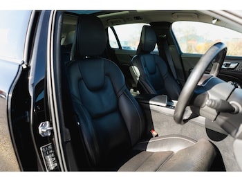 Used Volvo V60 2018 for sale - 78711927: Photo