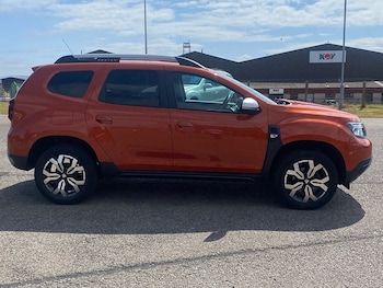 Used Dacia Duster 2022 for sale - 79289444: Photo