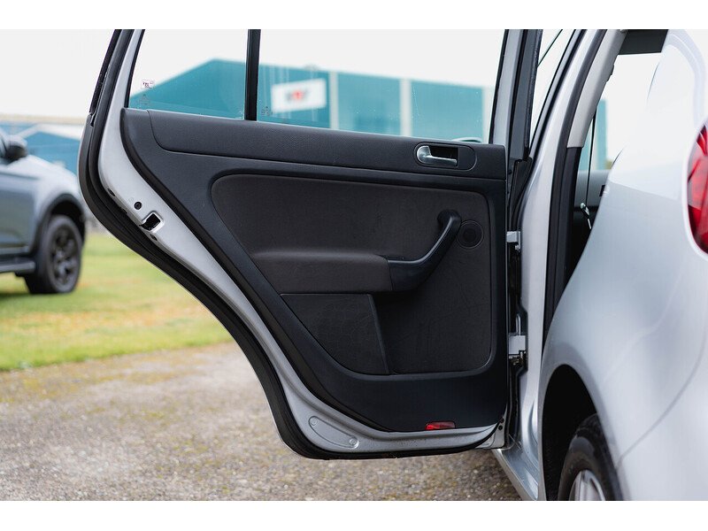 Used Volkswagen Golf Plus 2013 for sale - 78132185: Photo 24