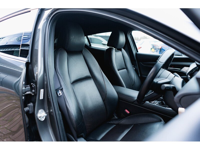 Used Mazda Mazda3 2019 for sale - 77685059: Photo 2