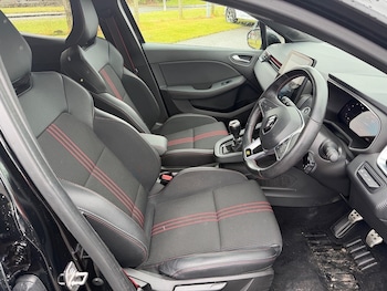 Used Renault Clio 2023 for sale - 78875816: Photo