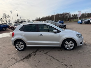 Used Volkswagen Polo 2017 for sale - 77974516: Photo