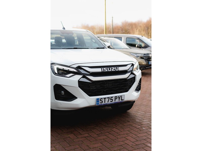 Used Isuzu D-Max 2025 for sale - 77685049: Photo 12