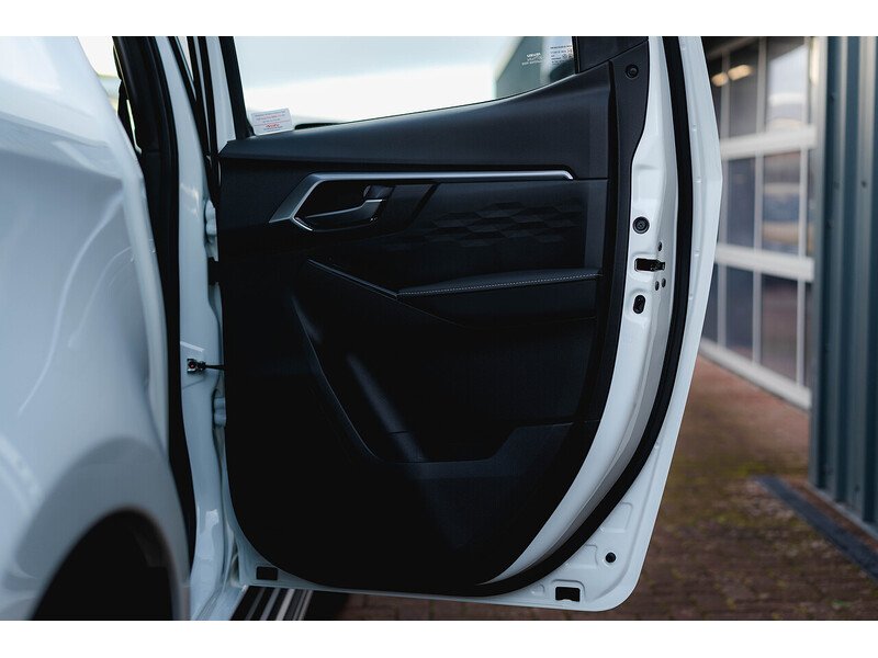 Used Isuzu D-Max 2025 for sale - 77685049: Photo 23