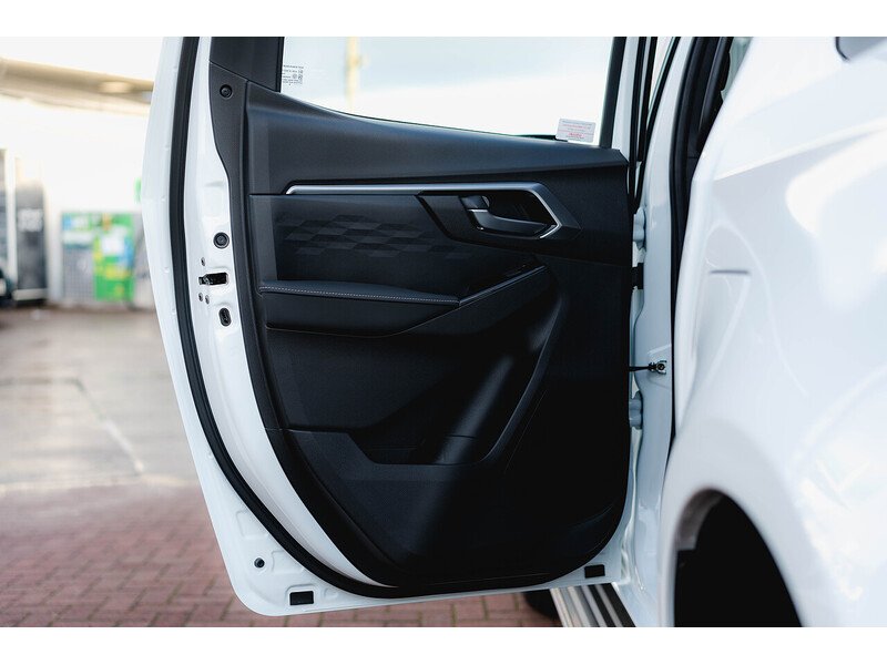 Used Isuzu D-Max 2025 for sale - 77685049: Photo 25