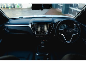 Used Isuzu D-Max 2025 for sale - 77685049: Photo