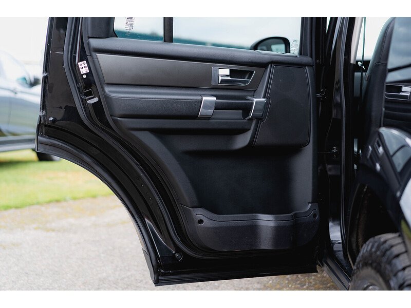 Used Land Rover Discovery 2016 for sale - 78132179: Photo 25