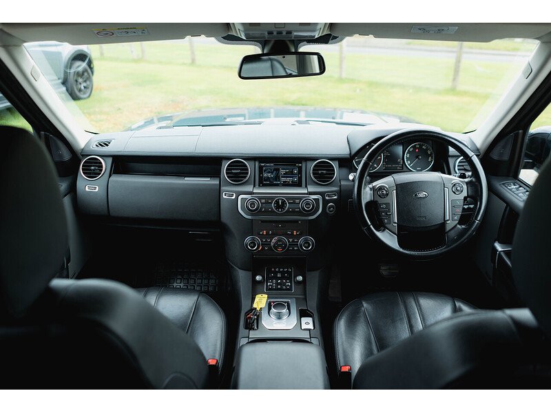 Used Land Rover Discovery 2016 for sale - 78132179: Photo 3