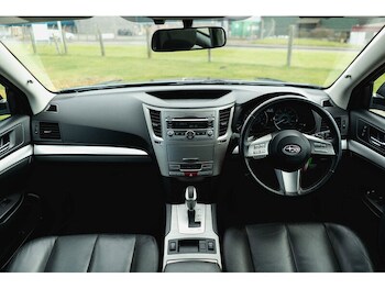 Used Subaru Outback 2011 for sale - 78408262: Photo