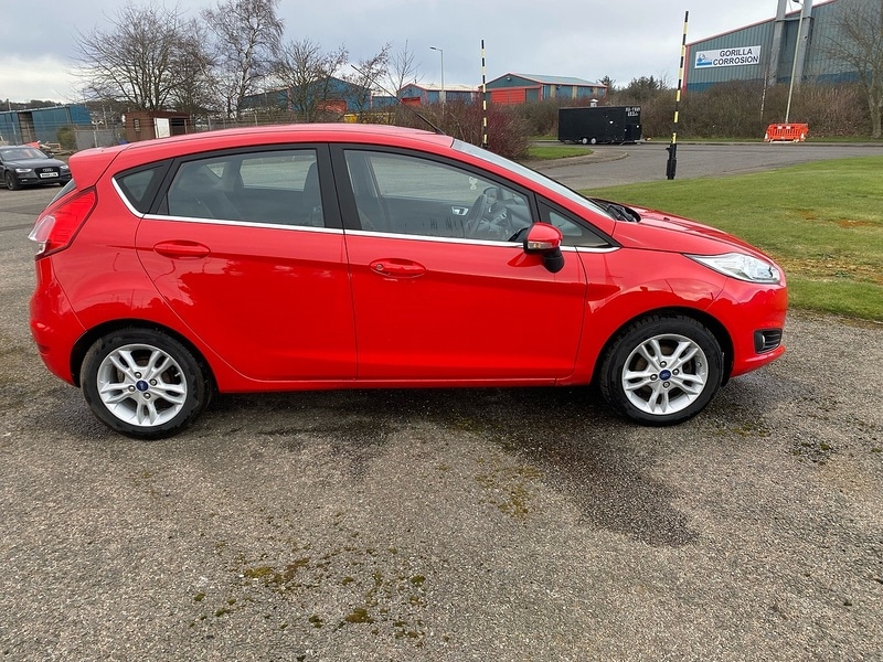 Used Ford Fiesta 2017 for sale - 77891385: Photo 2