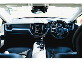 Used Volvo XC60 2020 for sale - 78711995: Photo
