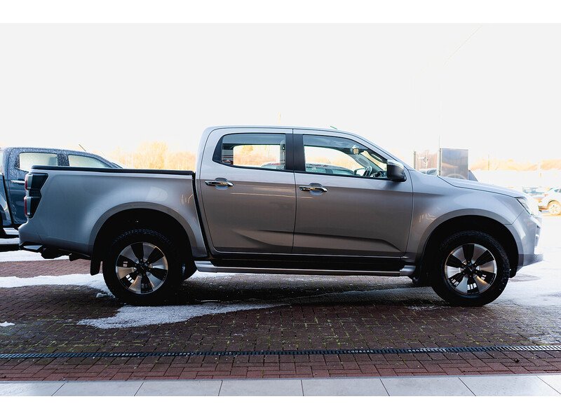 Used Isuzu D-Max 2022 for sale - 77685021: Photo 9
