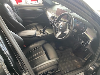 Used BMW 5 Series 2018 for sale - 77891390: Photo