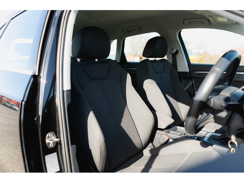 Used Audi Q3 2021 for sale - 78016683: Photo 2