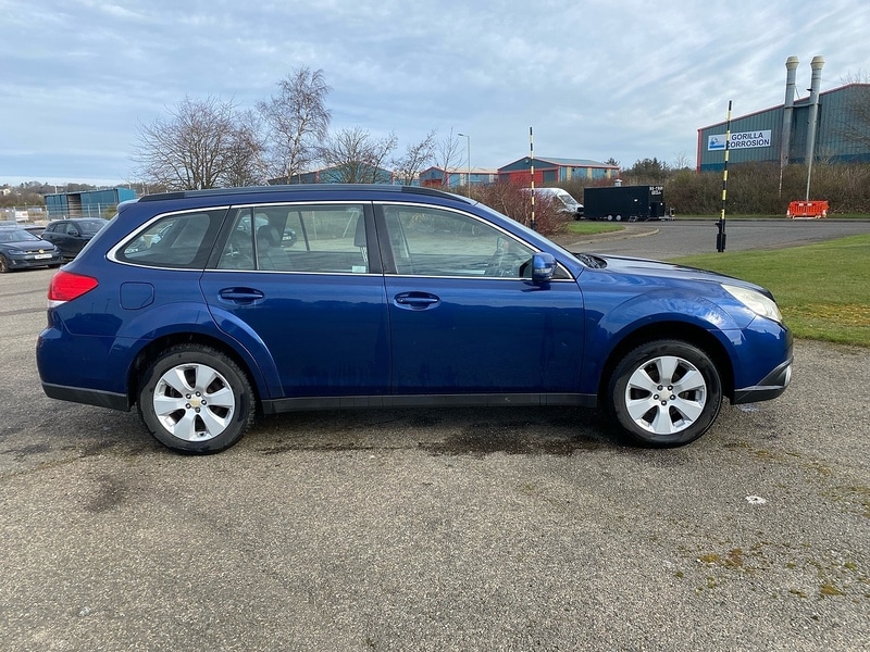 Used Subaru Outback 2011 for sale - 77974514: Photo 2