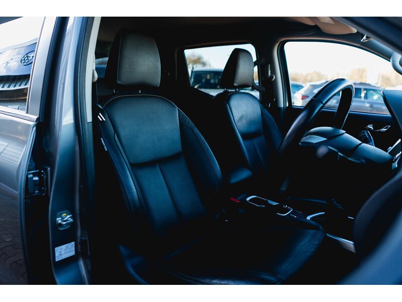 Used Nissan Navara 2021 for sale - 77805786: Photo 2