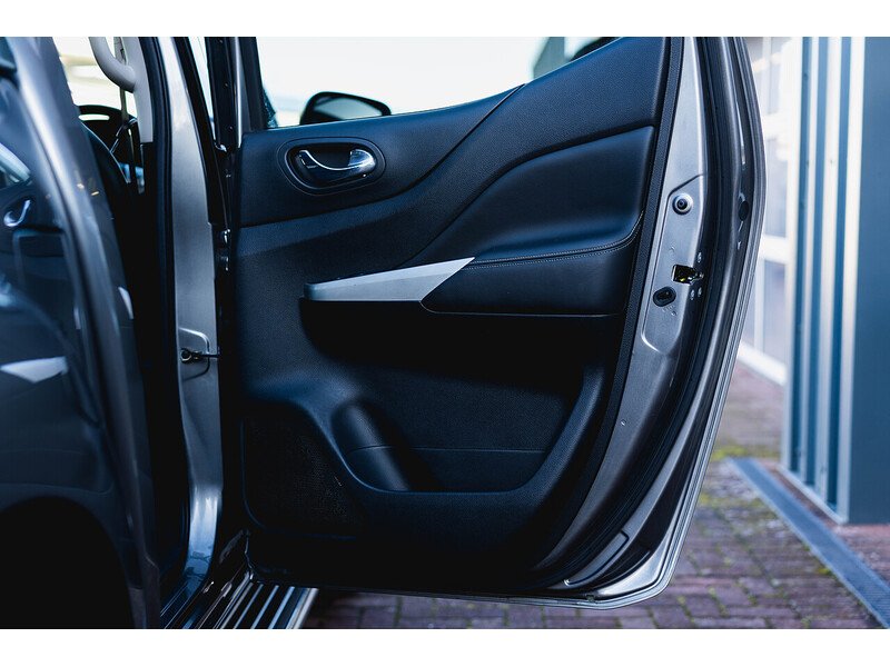 Used Nissan Navara 2021 for sale - 77805786: Photo 23