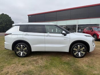 Used Mitsubishi Outlander 2026 for sale - 79760745: Photo