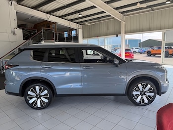 Used Mitsubishi Outlander 2026 for sale - 79531026: Photo