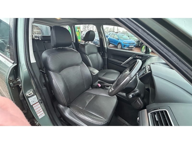 Used Subaru Forester 2015 for sale - 77685042: Photo 2