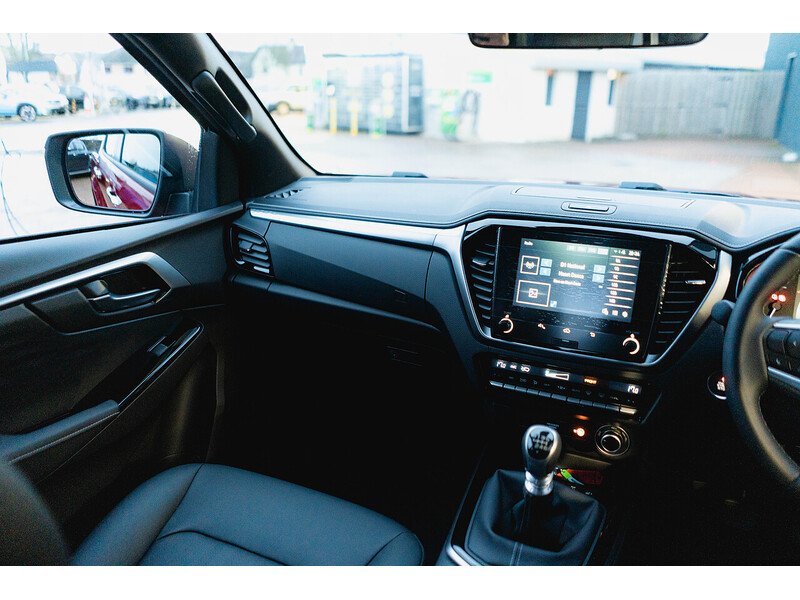 Used Isuzu D-Max 2025 for sale - 77685032: Photo 30